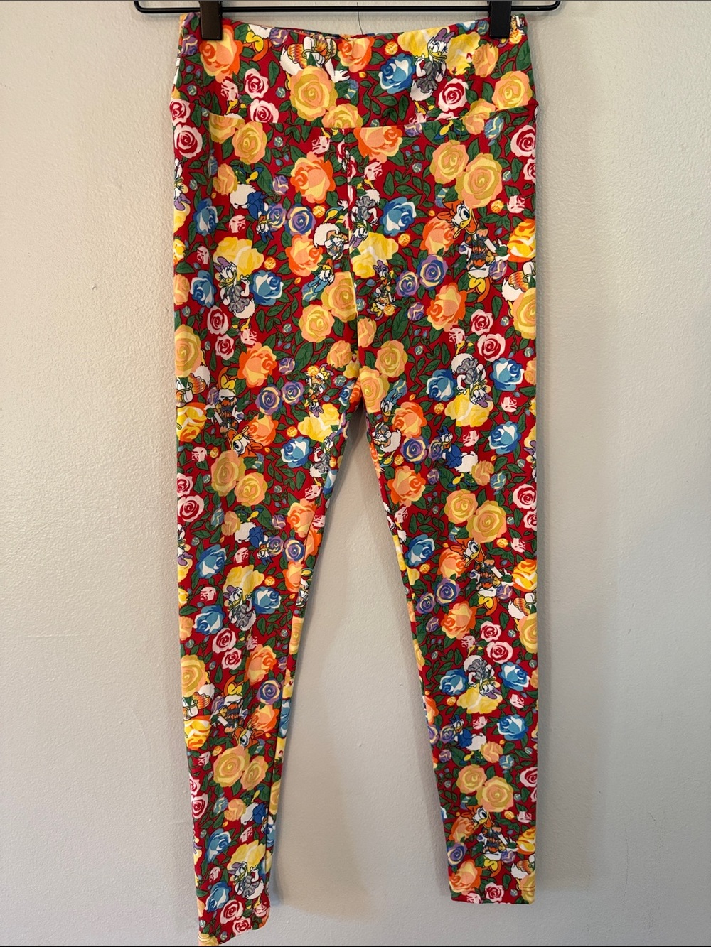 LuLaRoe Disney Daisy Duck Floral Leggings with Multicolor Roses